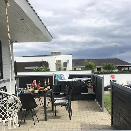 Med Havudsigt Og Vildmarksbad Frederikshavn